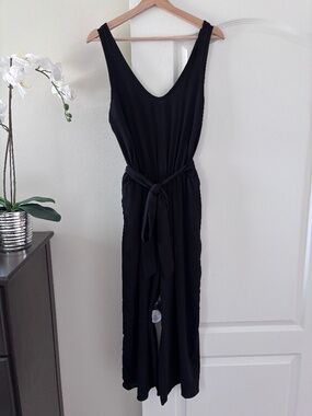 Sage Cropped Wide Leg Sleeveless Black Jumpsuit Women’s Size Medium